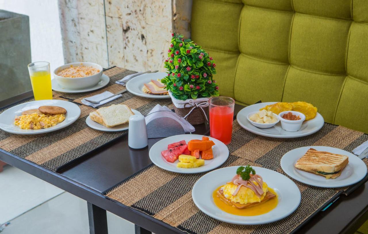 Hotel Avexi Suites By Geh Suites Cartagena Eksteriør billede